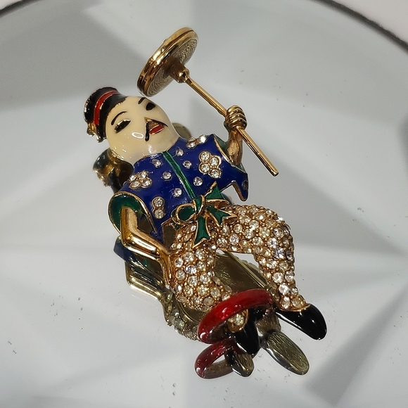 1950's Vintage CINER Asian Mr. Lee Plate Spinner Circus Brooch - Picture 5 of 8